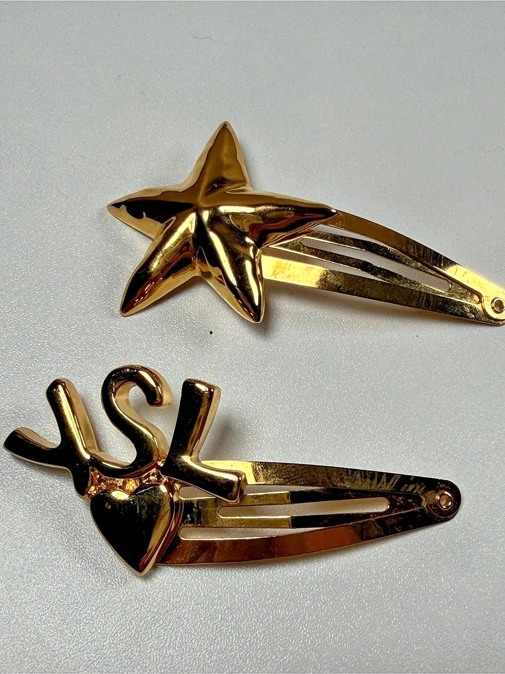 Saint Laurent Set of Two Hair Clips in Gold-Tone Metal Gold-Tone Hair Clips